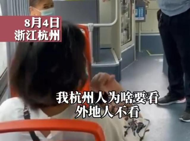 地下城私服刷红玉诅咒最欧玩家诞生，一把红玉诅咒爆两个称号，运气爆表